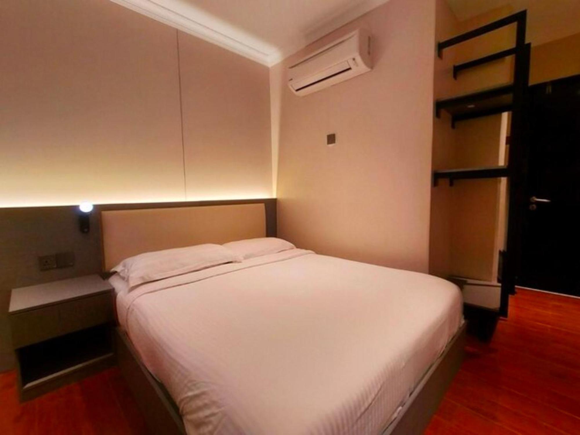 ג'ורג' טאון Super Oyo 998 Queen City Hotel מראה חיצוני תמונה