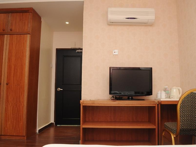 ג'ורג' טאון Super Oyo 998 Queen City Hotel מראה חיצוני תמונה